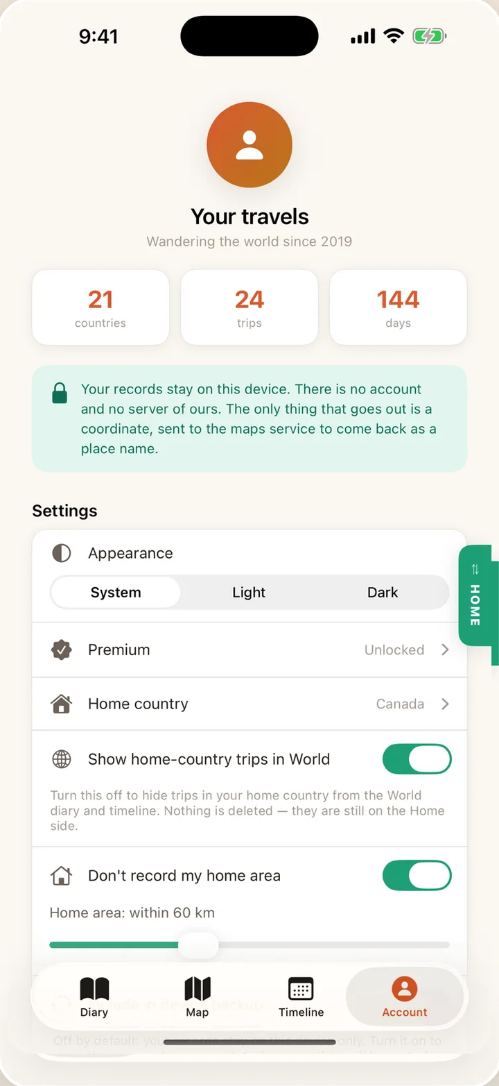 Pantalla de cuenta de Driftlog. Una nota dice que tus registros se quedan en este dispositivo, que no hay cuenta ni servidor nuestro, y que lo único que sale es una coordenada, enviada al servicio de mapas para volver convertida en un nombre de lugar.